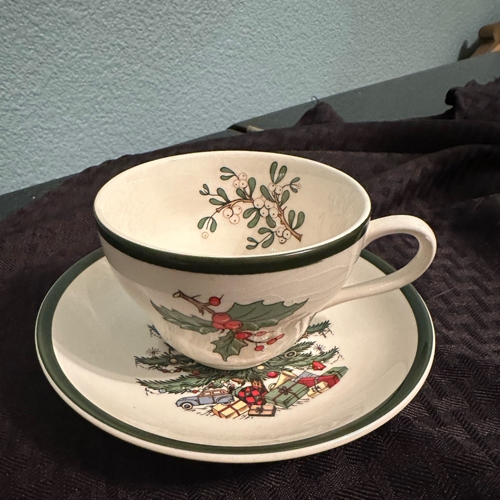 Cuthbertson Christmas Tree Tea Cup & Saucer